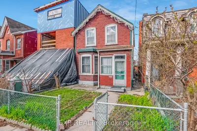 Detached in Toronto