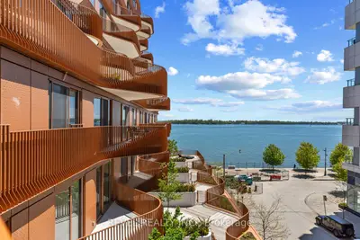 Condo Apartment in Toronto