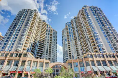 Condo Apartment in Toronto