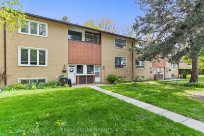 Condo Townhouse in Toronto