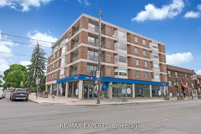 Condo Apartment in Toronto