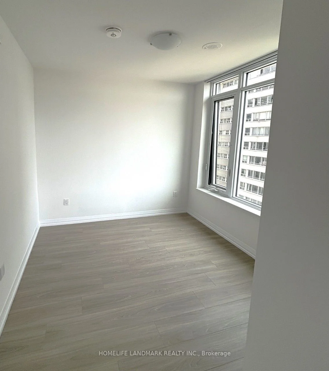 25 Holly Street 907, Toronto C10, On M4s 0e3