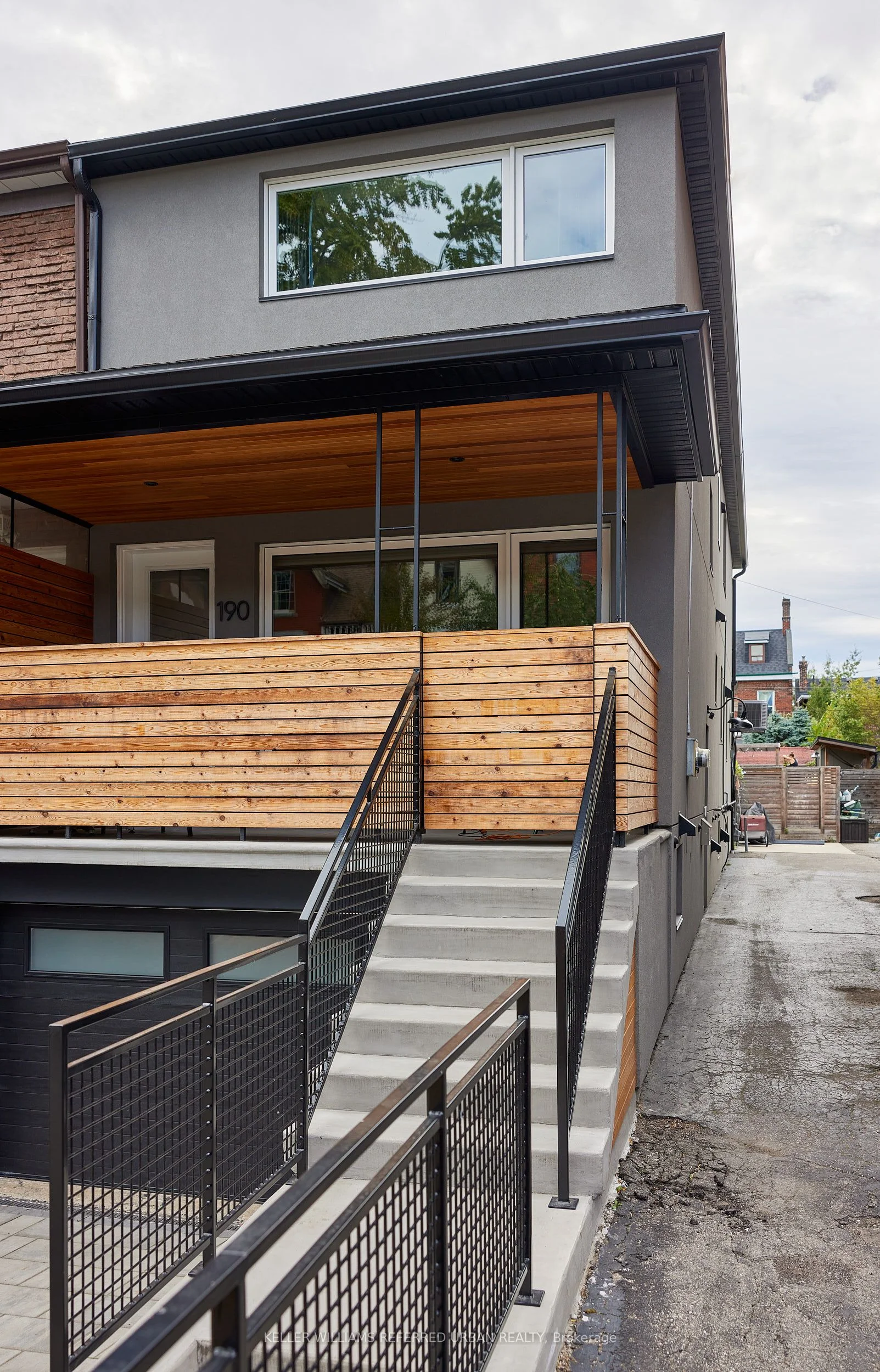 190 St. Clarens Avenue Bsmt, Toronto C01, On M6h 3w3