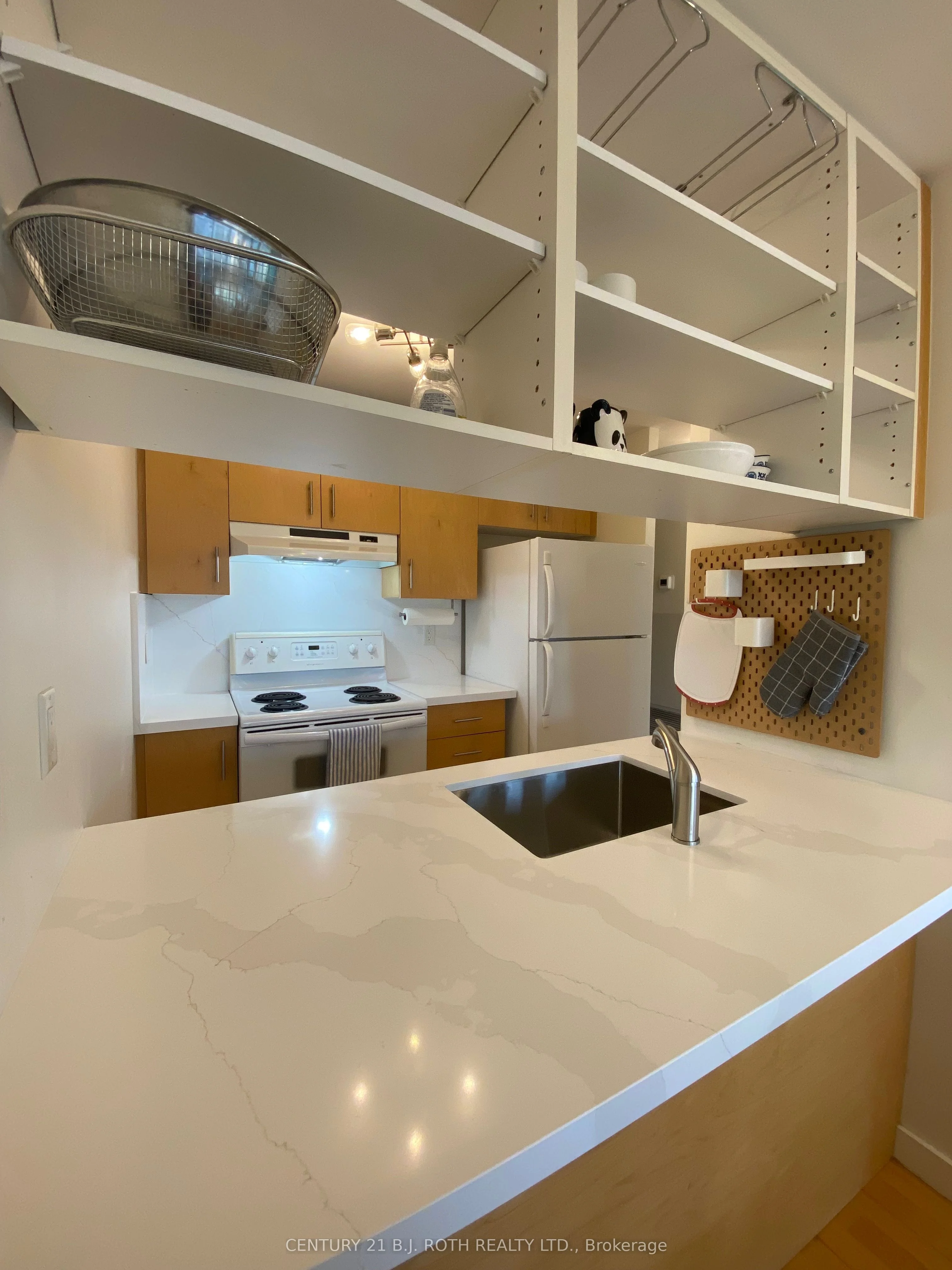285 Mutual Street 1203, Toronto C08, ON M4Y 3C5