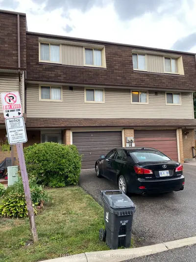 Condo Townhouse in Toronto