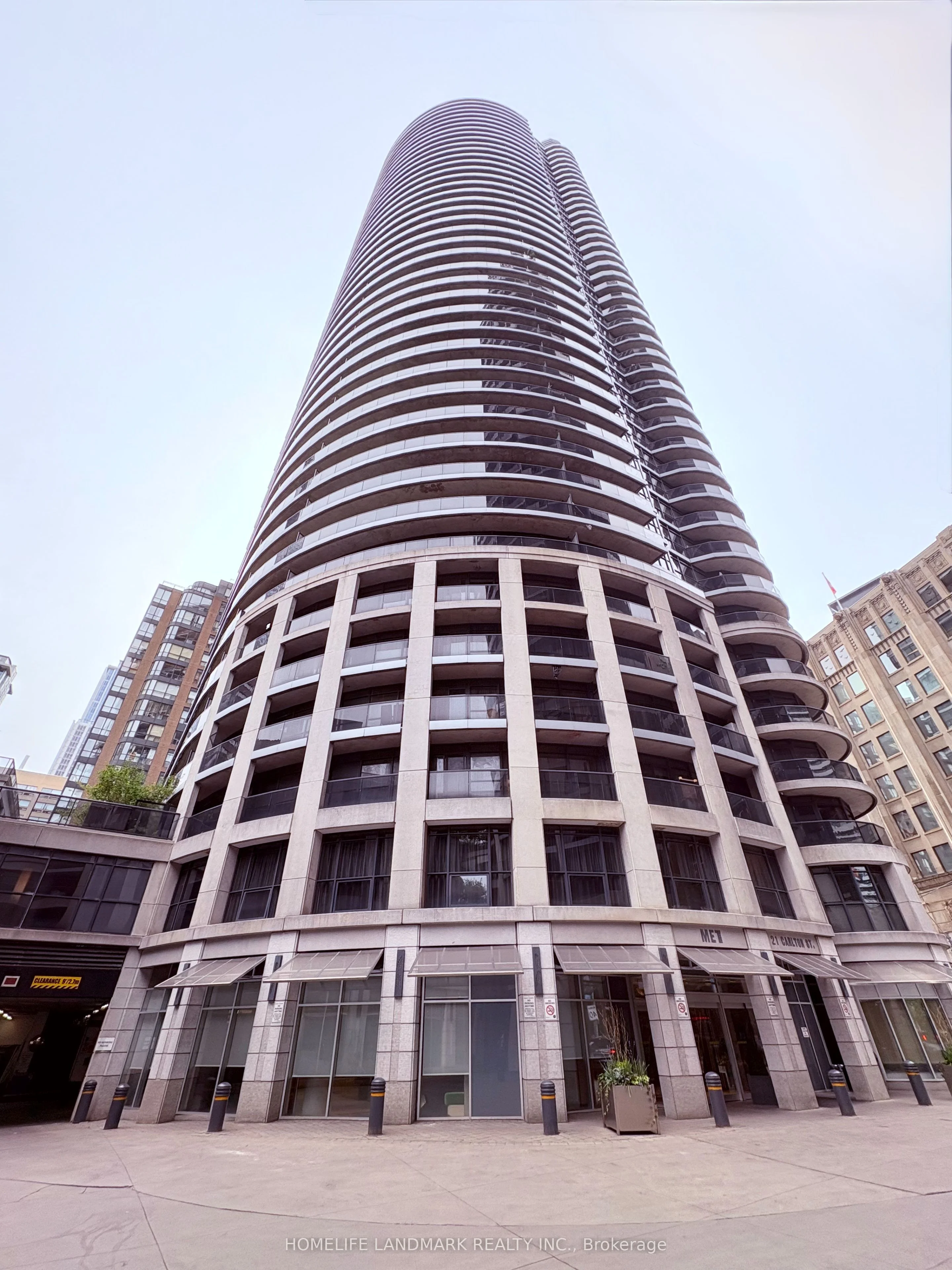 21 Carlton Street 2603, Toronto C08, On M5b 1l3