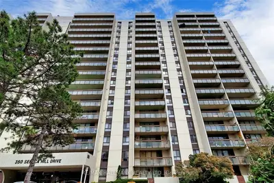Condo Apartment in Toronto
