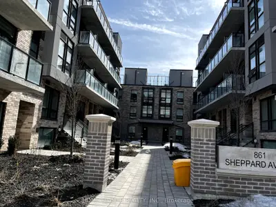 Condo Townhouse in Toronto