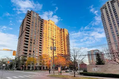 Condo Apartment in Toronto
