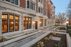 2 Clarendon Avenue 103, Toronto C02, ON M4V 1H9