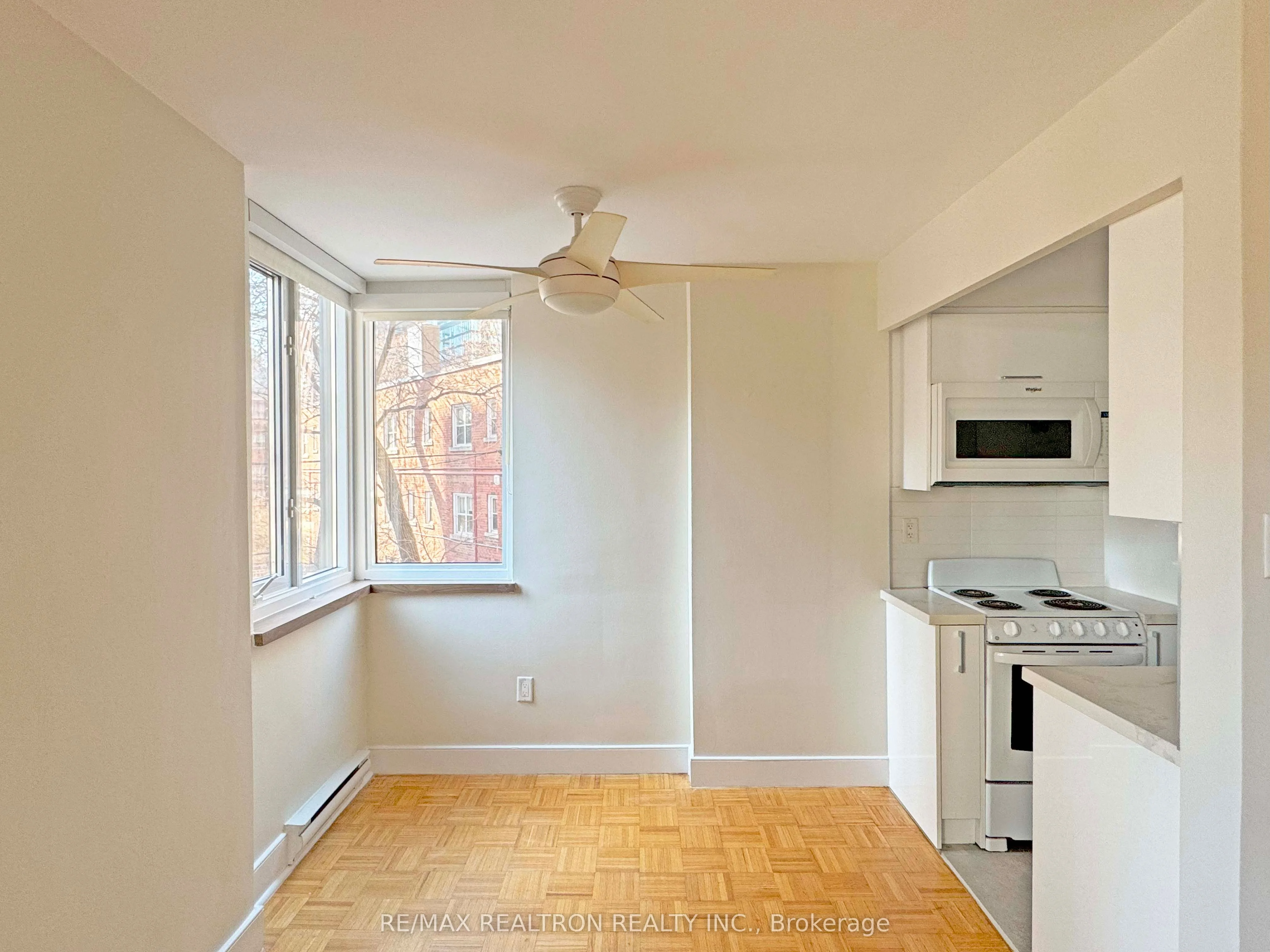 55 Isabella Street 207, Toronto C08, ON M4Y 1M8