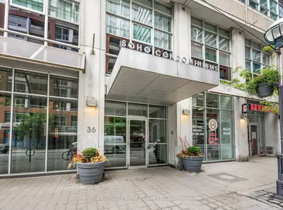 Condo Apartment in Toronto
