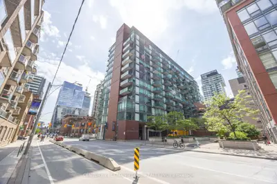 Condo Apartment in Toronto