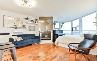 Condo Apartment in Toronto