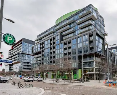 Condo Apartment in Toronto