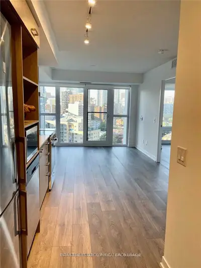 219 Dundas Street E 1911, Toronto C08, On M5a 0v1
