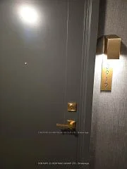 50 Charles Street 3912, Toronto C08, On M4y 1t1