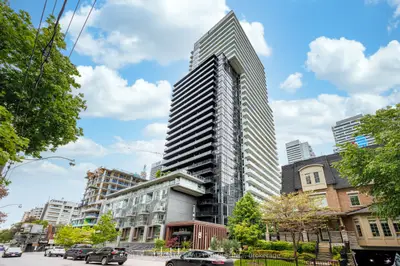Condo Apartment in Toronto