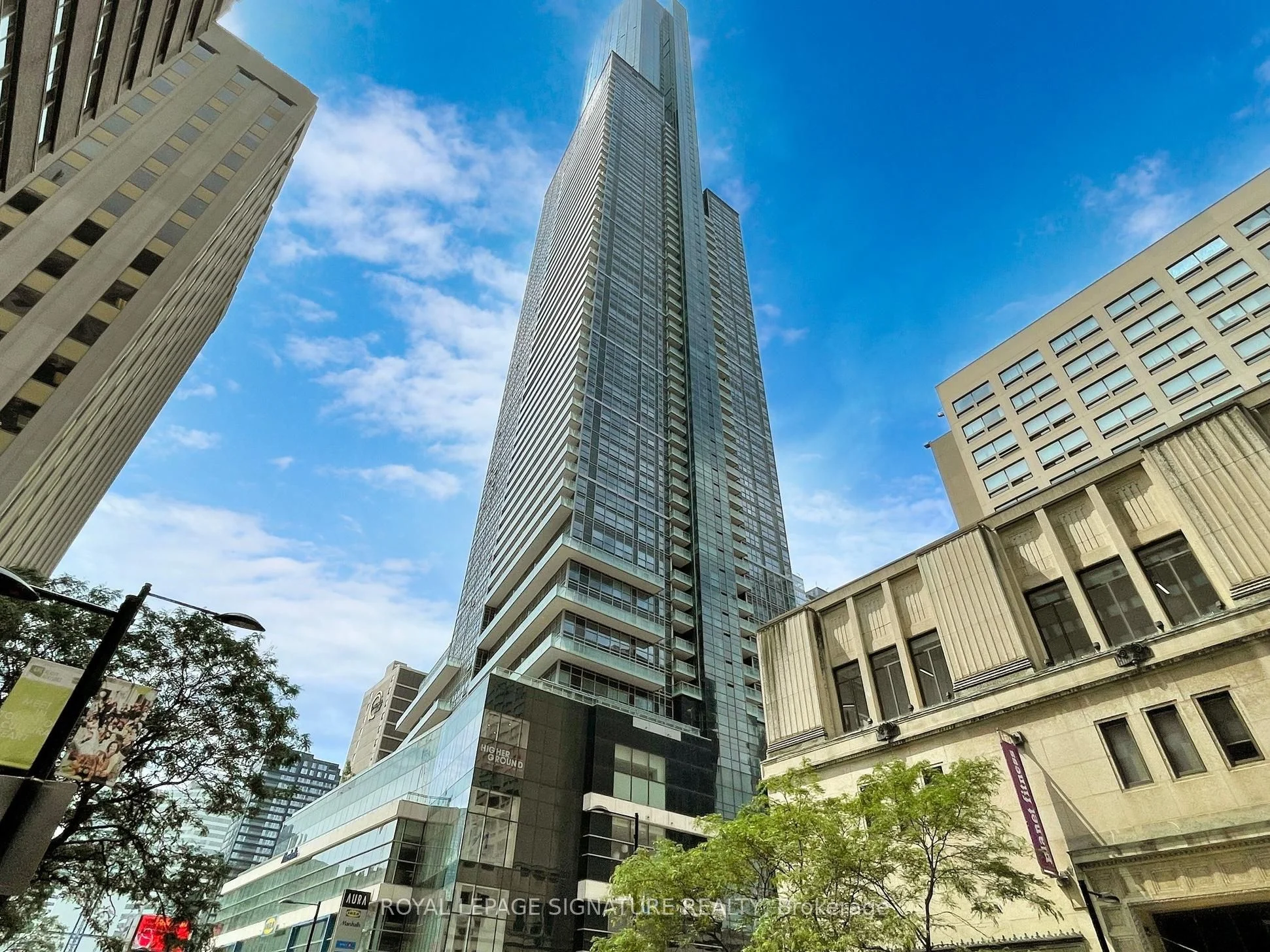 388 Yonge Street 6404, Toronto C01, On M5b 0a5