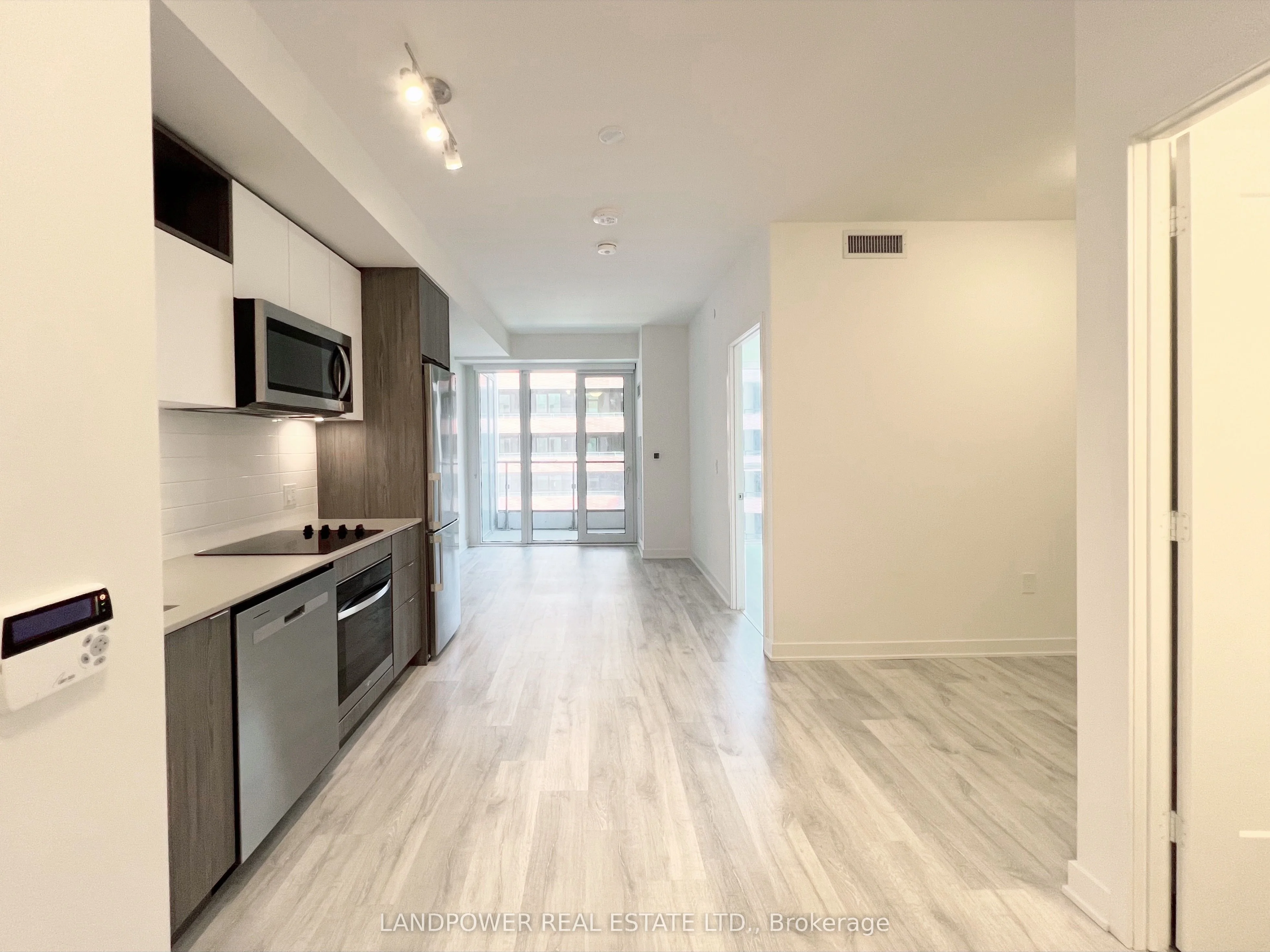 135 Lower Sherbourne Street 873W, Toronto C08, ON M5A 1Y4