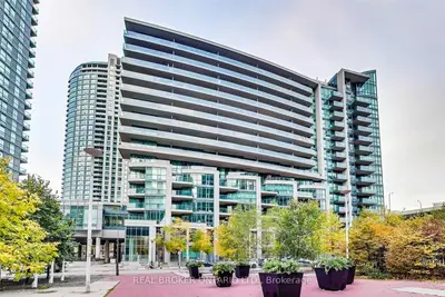 Condo Apartment in Toronto