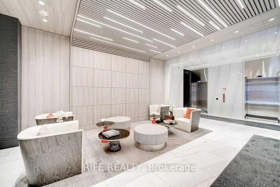 75 Canterbury Place 2705, Toronto C07, ON M2N 0L2
