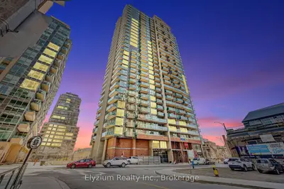 Condo Apartment in Toronto