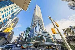 1 Bloor Street E 3602, Toronto C08, ON M4W 1A9