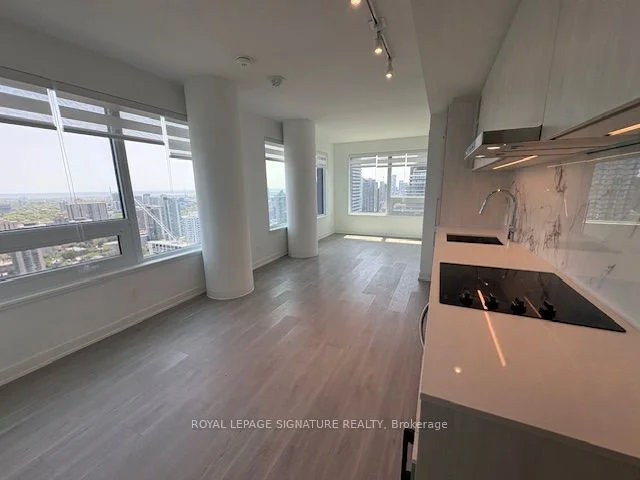 8 Wellesley Street W 4112, Toronto C01, On M4y 0j5