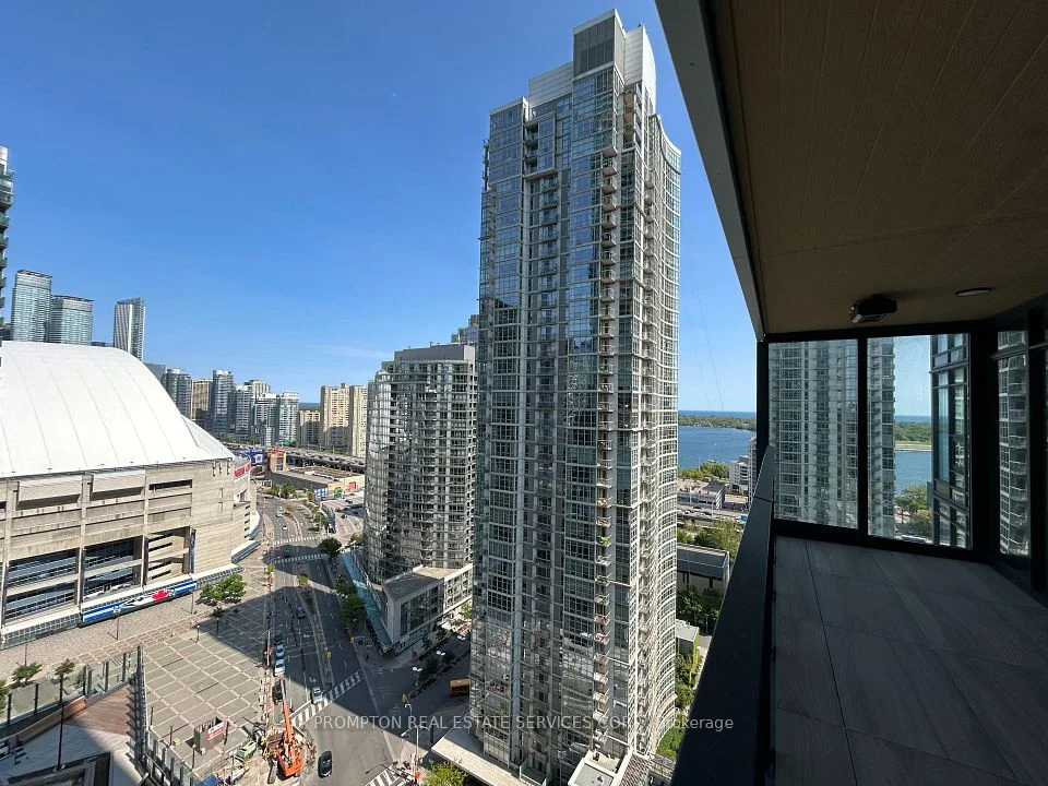 3 Concord Cityplace Way 2209, Toronto C01, ON M5V 0X3