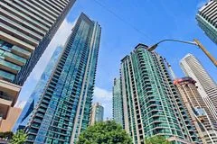 18 Harbour Street 1206, Toronto C01, On M5j 2z6