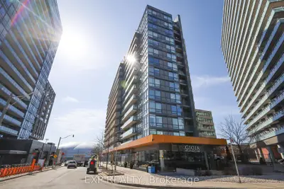 Condo Apartment in Toronto