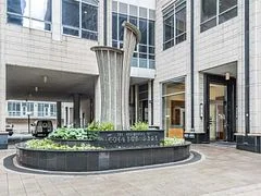 761 Bay Street 3413, Toronto C01, ON M5G 2R2