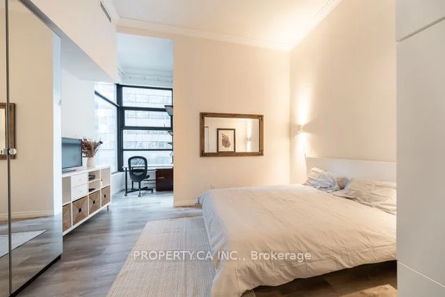 1 King Street W 1102, Toronto C01, ON M5H 1A1