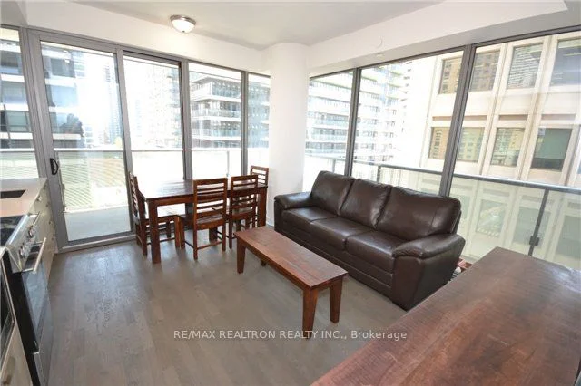 57 St Joseph Street 908, Toronto C01, ON M5S 0C5