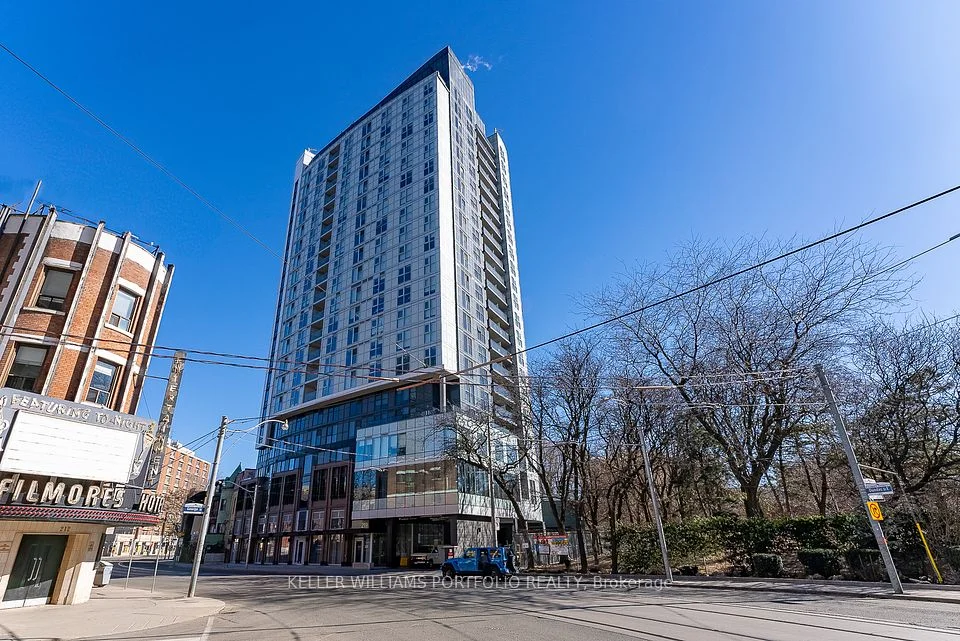 219 Dundas Street E 811, Toronto C08, ON M5A 0V1