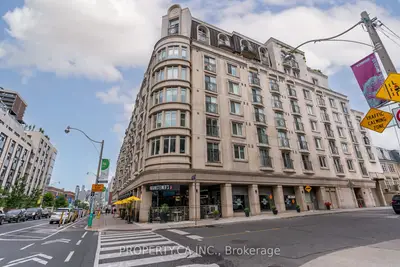 Condo Apartment in Toronto