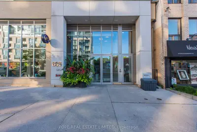 Condo Apartment in Toronto