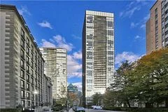 101 Charles Street E 2810, Toronto C08, ON M4Y 1V2
