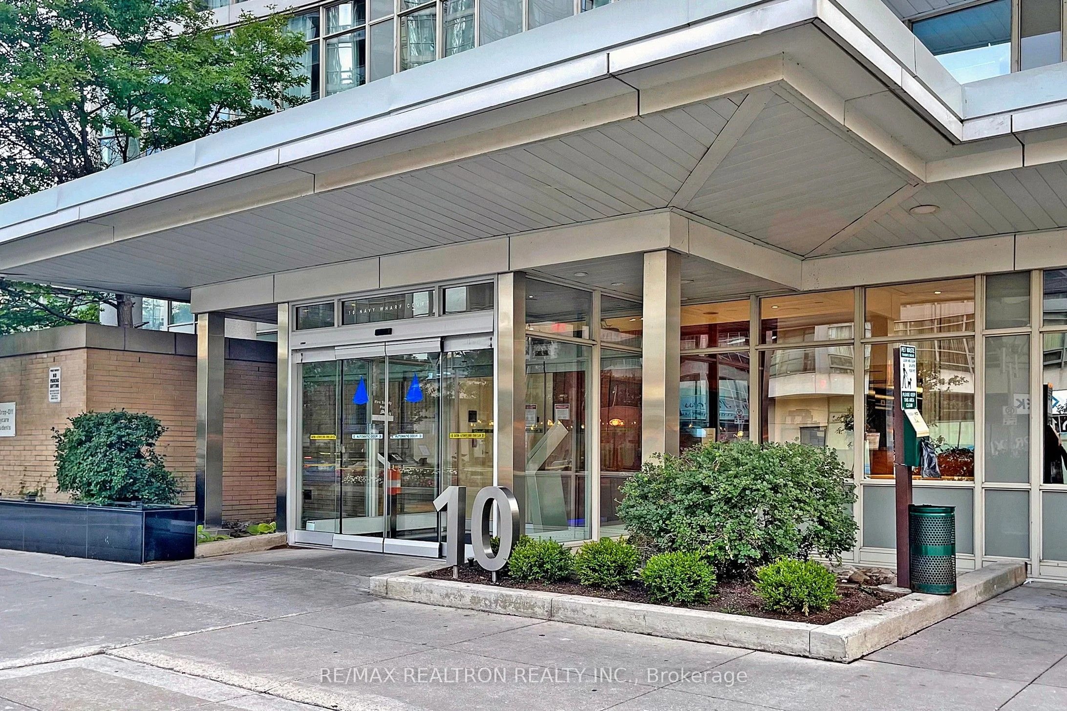 10 Navy Wharf Court 4302, Toronto C01, On M5v 3v2