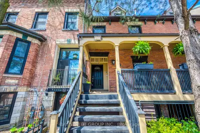 Condo Townhouse in Toronto