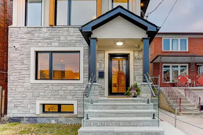 Detached in Toronto