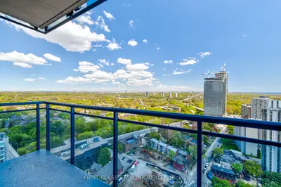 28 Linden Street 2602, Toronto C08, On M4y 0a4