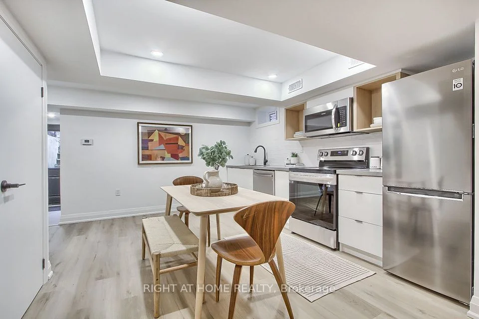 1201 Dovercourt Road Unit 4, Toronto C02, ON M6H 2Y1