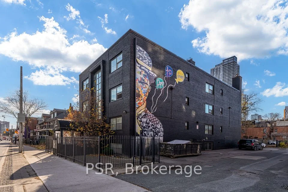 256 Sherbourne Street 303, Toronto C08, ON M5A 2S1