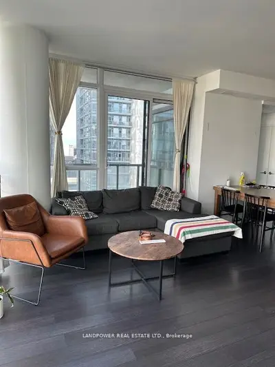 290 Adelaide Street W 1810, Toronto C01, On M5v 0p3