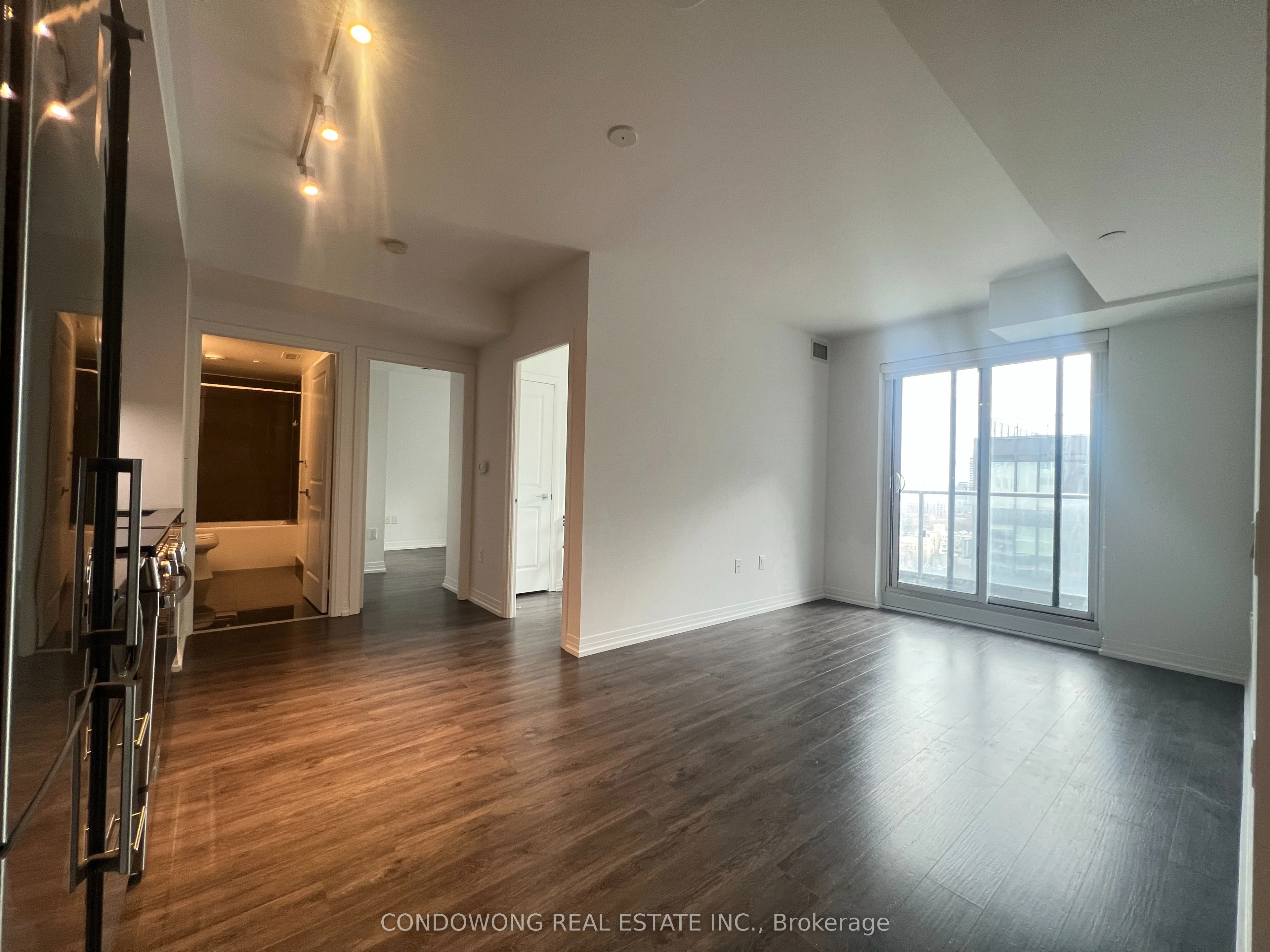 251 Jarvis Street 1733, Toronto C08, ON M5B 2C2