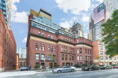 Condo Apartment in Toronto