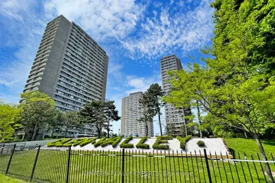 Condo Apartment in Toronto