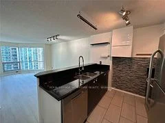 10 Yonge Street 3004, Toronto C01, On M5e 1r4